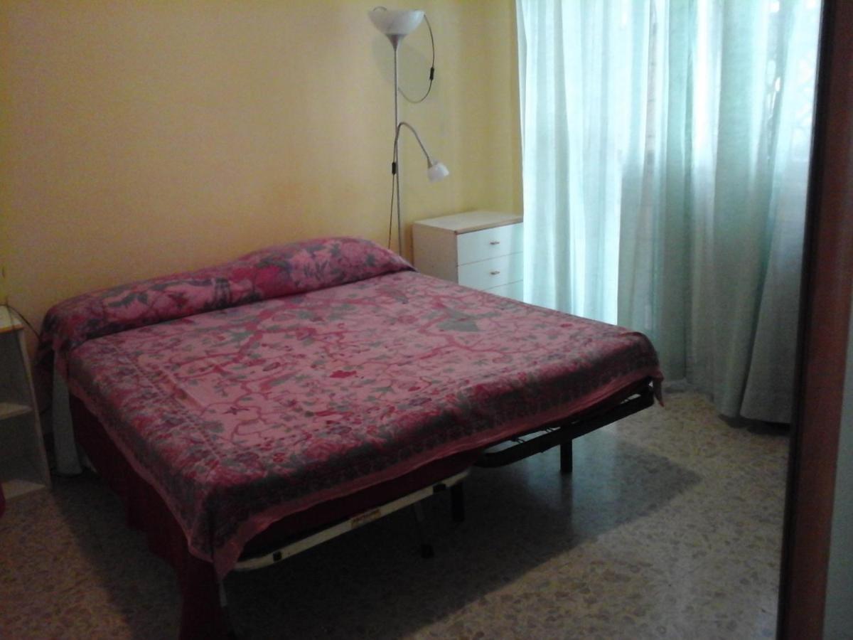 روما B&B Near Metro' Central Line - Only Wc In The Rooms 15 Minutes To Termini Station 20 To Spagna Square - In The Night Bus المظهر الخارجي الصورة